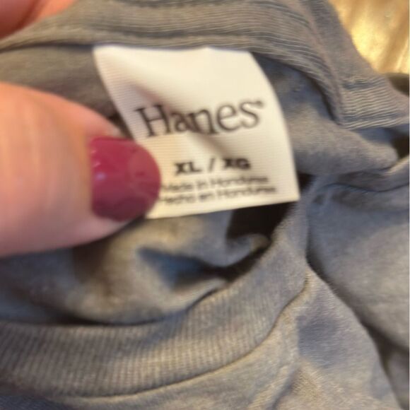 Hanes Gray T-Shirt - Picture 2 of 2